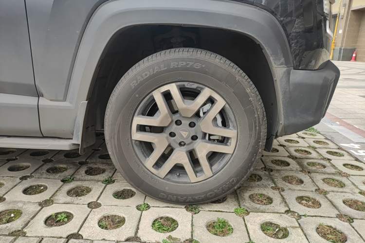 Used Deepal G318 2024 Two-Wheel Drive Comfort Edition Right Front Wheel Hub