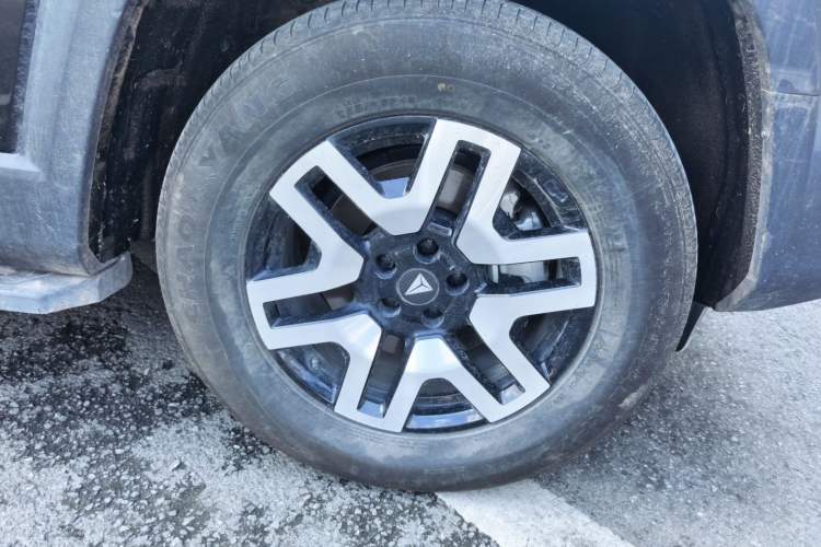 Used Deepal G318 2024 Four-Wheel Drive Comfort Edition Right Front Wheel Hub
