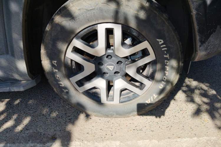 Used Deepal G318 2024 Two-Wheel Drive Air Suspension Version Right Front Wheel Hub