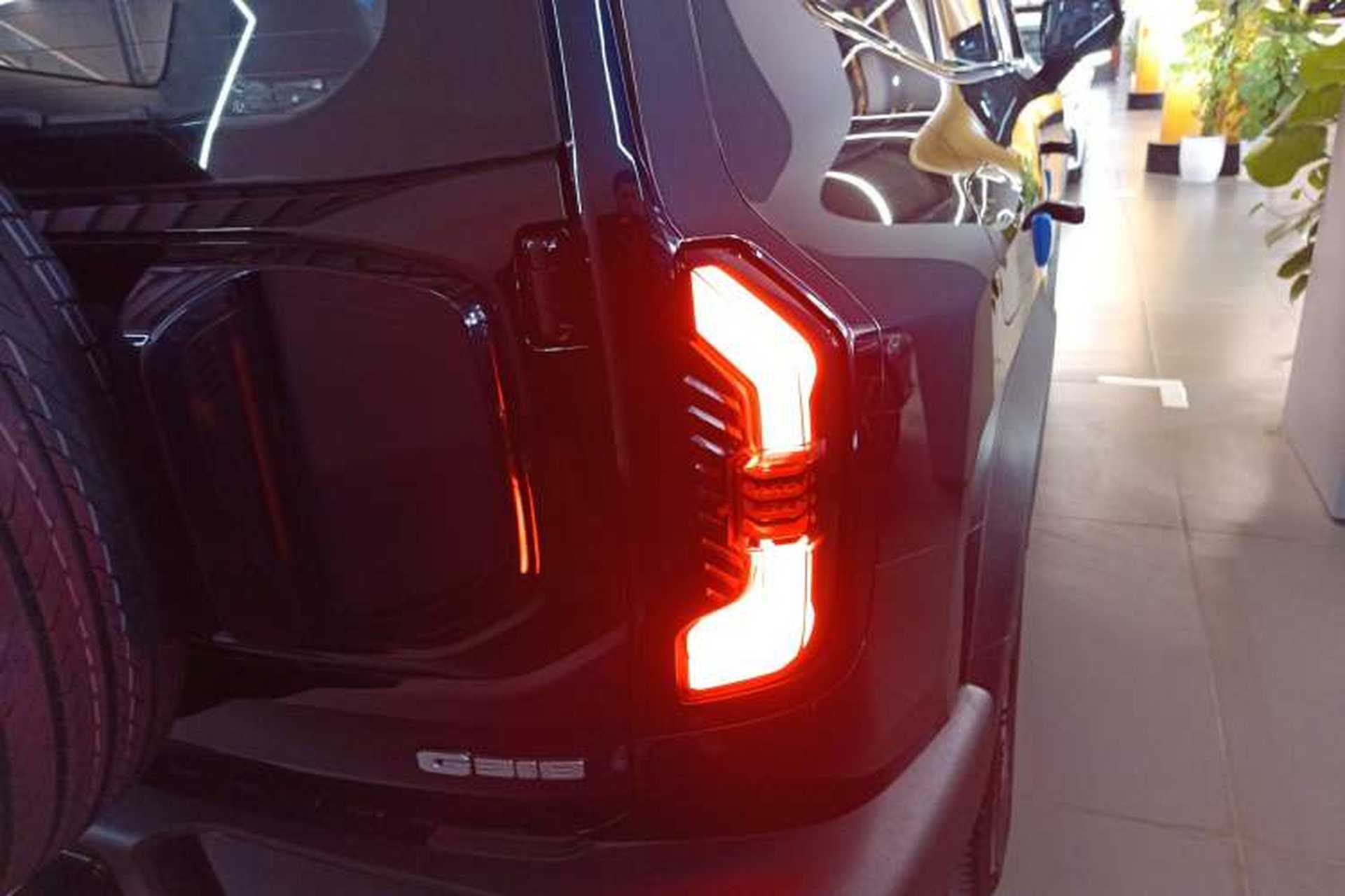 Used Deepal G318 2024 Four-Wheel-Drive Air Suspension Model Right Rear Taillight
