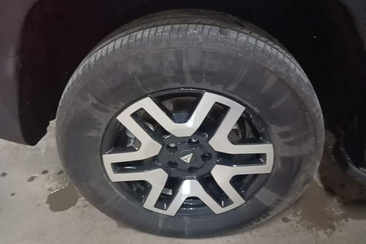 Used Deepal G318 2024 Four-Wheel Drive Comfort Edition Right Rear Wheel Hub
