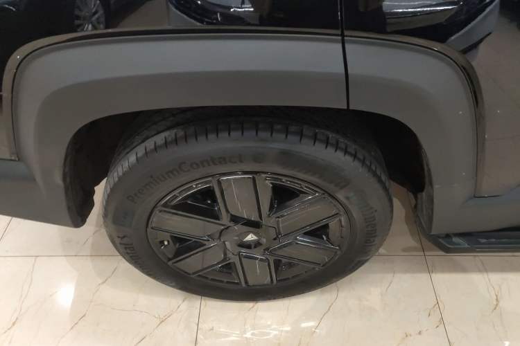 Used Deepal G318 2024 Four-Wheel-Drive Air Suspension Model Right Rear Wheel Hub