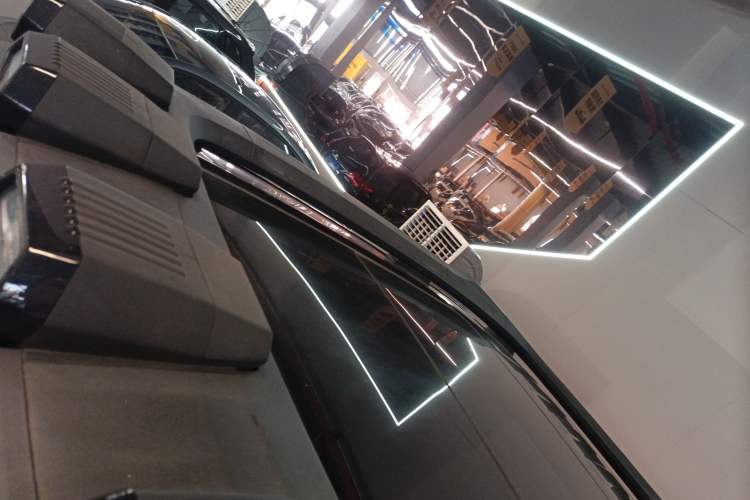 Used Deepal G318 2024 Four-Wheel-Drive Air Suspension Model Roof