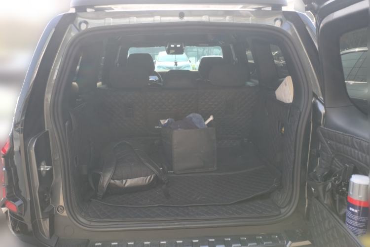 Used Deepal G318 2024 Four-Wheel-Drive Air Suspension Model Trunk