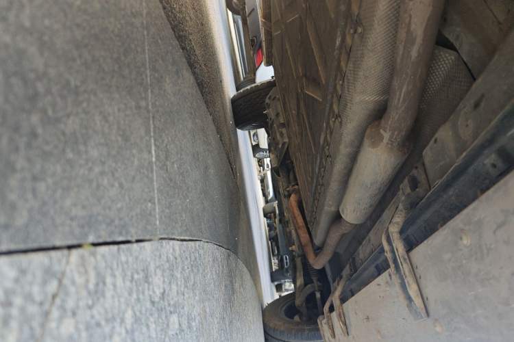 Used Deepal G318 2024 Four-Wheel-Drive Air Suspension Model Chassis Rear Right