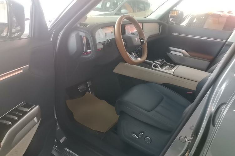 Used Deepal G318 2024 Four-Wheel-Drive Air Suspension Model Driver Seat