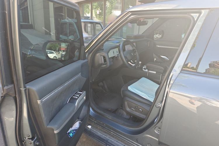 Used Deepal G318 2024 Four-Wheel-Drive Air Suspension Model Driver Seat
