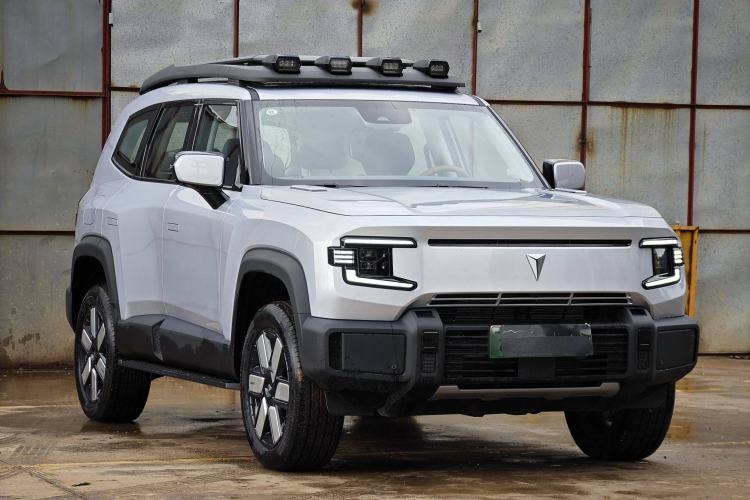 Used Deepal G318 2024 Four-Wheel-Drive Air Suspension Model Exterior 2