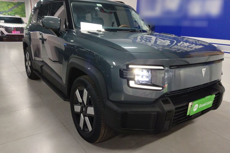 Used Deepal G318 2024 Two-Wheel Drive Air Suspension Version Front Right 45 Deg