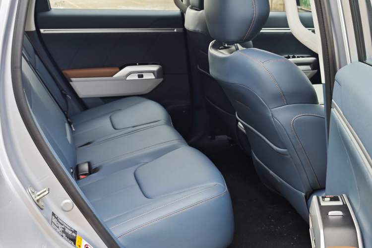 Used Deepal G318 2024 Four-Wheel-Drive Air Suspension Model Interior 2