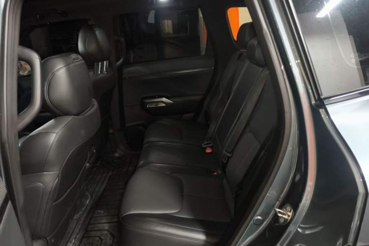 Used Deepal G318 2024 Two-Wheel Drive Air Suspension Version Left Rear Seat