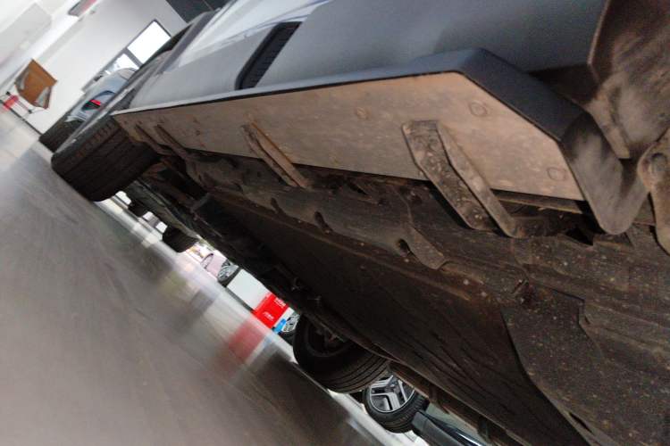 Used Deepal G318 2024 Two-Wheel Drive Air Suspension Version Left Side Sill