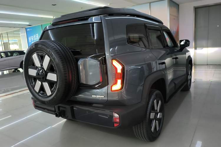 Used Deepal G318 2024 Four-Wheel-Drive Air Suspension Model Rear Right 45 Deg
