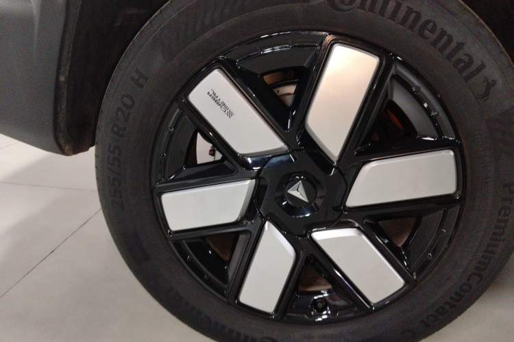 Used Deepal G318 2024 Two-Wheel Drive Air Suspension Version Right Rear Wheel Hub