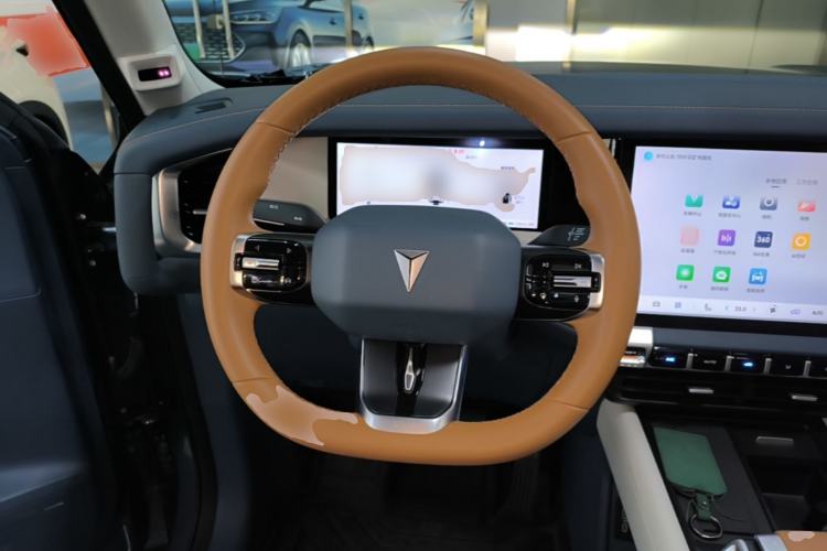 Used Deepal G318 2024 Four-Wheel-Drive Air Suspension Model Steering Wheel