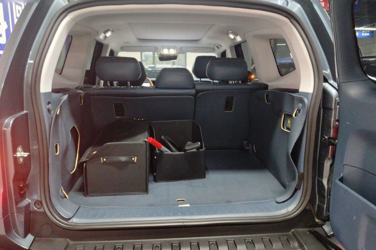 Used Deepal G318 2024 Two-Wheel Drive Air Suspension Version Trunk