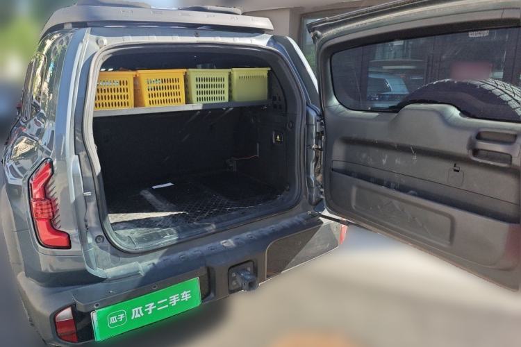 Used Deepal G318 2024 Four-Wheel-Drive Air Suspension Model Trunk