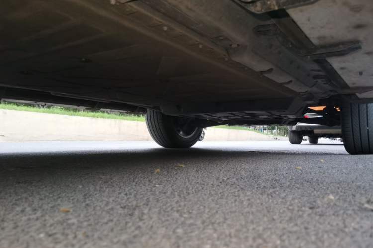 Used Deepal G318 2024 Four-Wheel-Drive Air Suspension Model Chassis Front Left