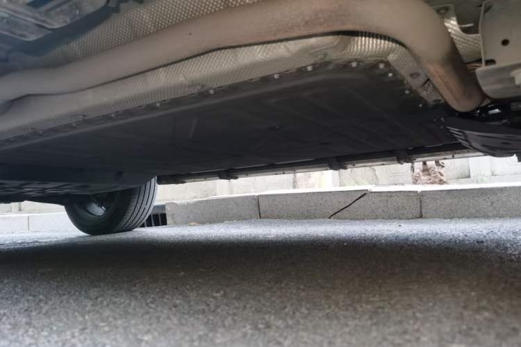 Used Deepal G318 2024 Four-Wheel-Drive Air Suspension Model Chassis Front Right