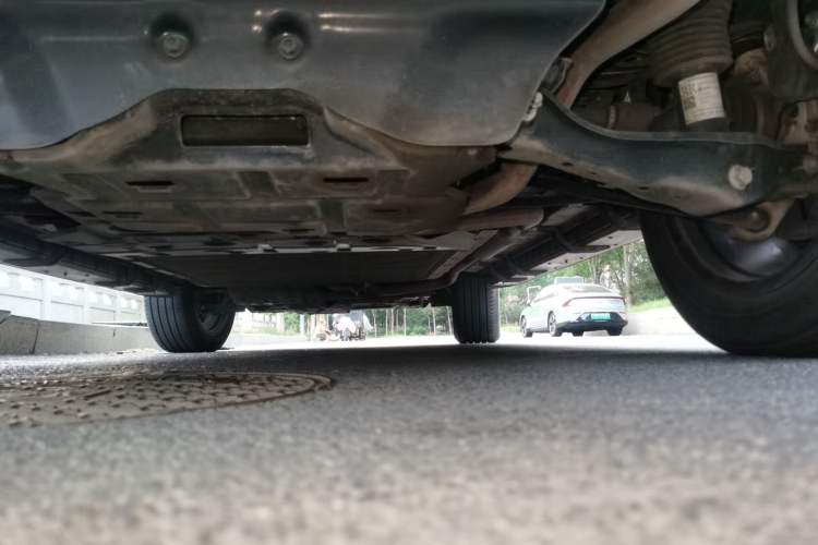 Used Deepal G318 2024 Four-Wheel-Drive Air Suspension Model Chassis Rear