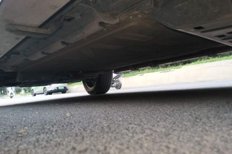 Used Deepal G318 2024 Four-Wheel-Drive Air Suspension Model Chassis Rear Left