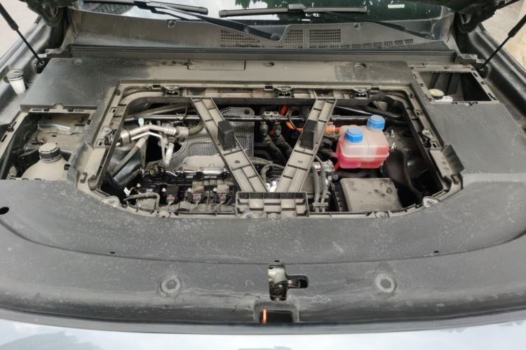 Used Deepal G318 2024 Four-Wheel-Drive Air Suspension Model Engine Bay