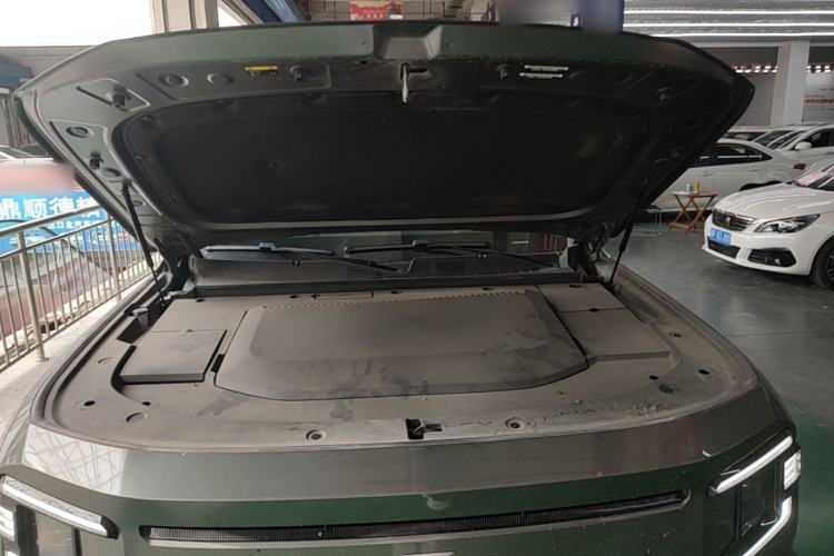 Used Deepal G318 2024 Four-Wheel-Drive Air Suspension Model Engine Bay