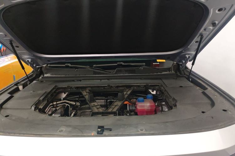 Used Deepal G318 2024 Four-Wheel-Drive Air Suspension Model Engine Bay