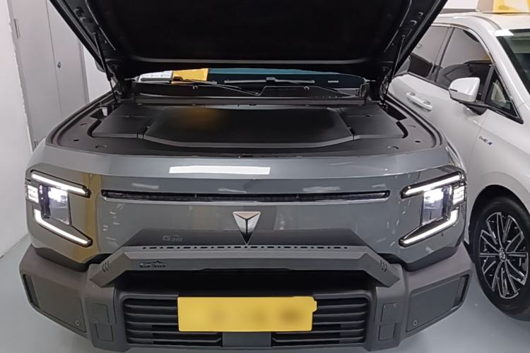 Used Deepal G318 2024 Four-Wheel-Drive Air Suspension Model Engine Bay