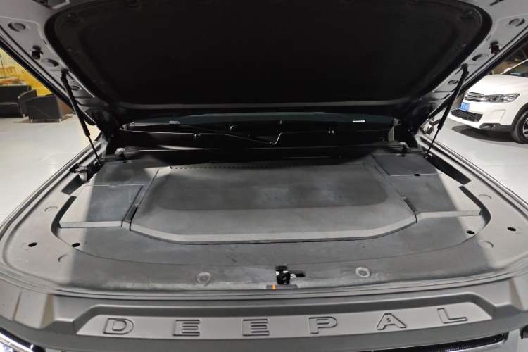 Used Deepal G318 2024 Two-Wheel Drive Comfort Edition Engine Bay