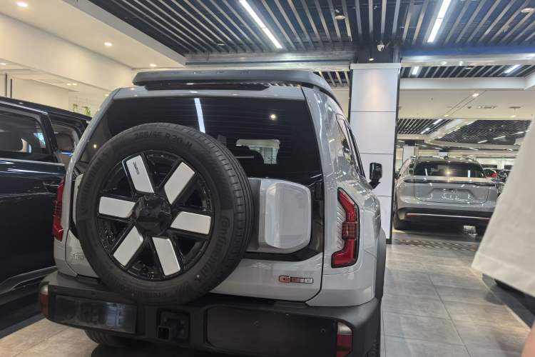 Used Deepal G318 2024 Four-Wheel-Drive Air Suspension Model Exterior 3