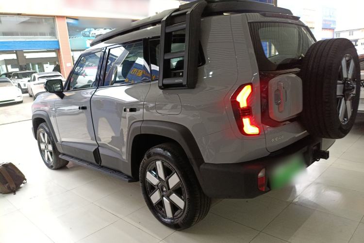 Used Deepal G318 2024 Four-Wheel-Drive Air Suspension Model Exterior 3