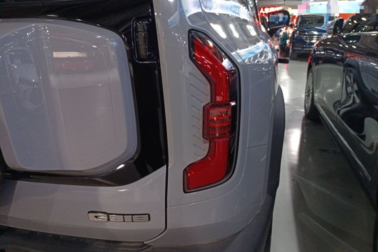 Used Deepal G318 2024 Four-Wheel-Drive Air Suspension Model Exterior 6