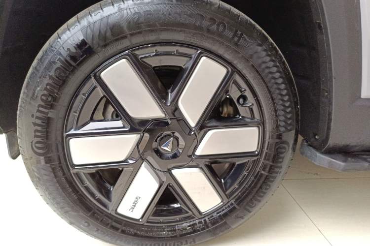 Used Deepal G318 2024 Four-Wheel-Drive Air Suspension Model Exterior 7