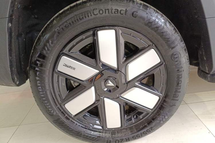 Used Deepal G318 2024 Four-Wheel-Drive Air Suspension Model Exterior 8