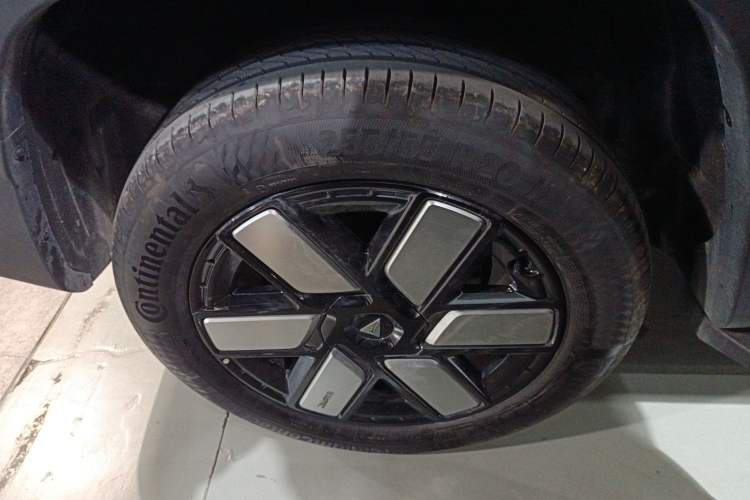 Used Deepal G318 2024 Four-Wheel-Drive Air Suspension Model Exterior 8