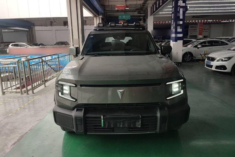 Used Deepal G318 2024 Four-Wheel-Drive Air Suspension Model Front