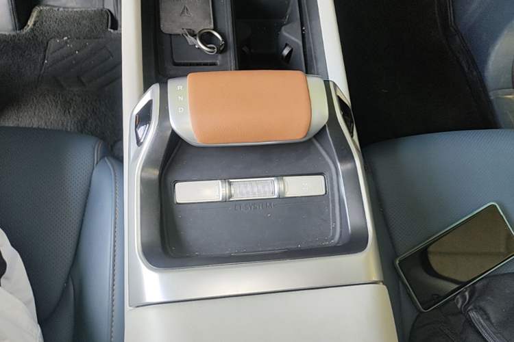 Used Deepal G318 2024 Four-Wheel Drive Comfort Edition Gear Lever