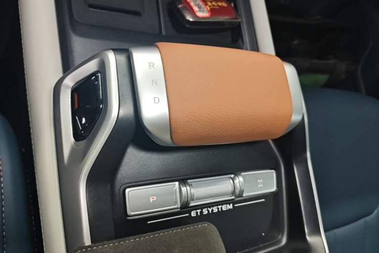 Used Deepal G318 2024 Four-Wheel Drive Comfort Edition Gear Lever
