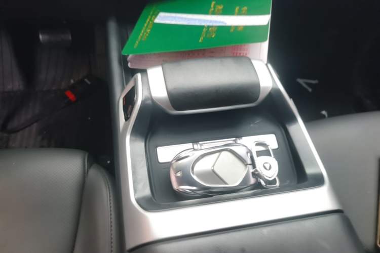 Used Deepal G318 2024 Four-Wheel-Drive Air Suspension Model Gear Lever