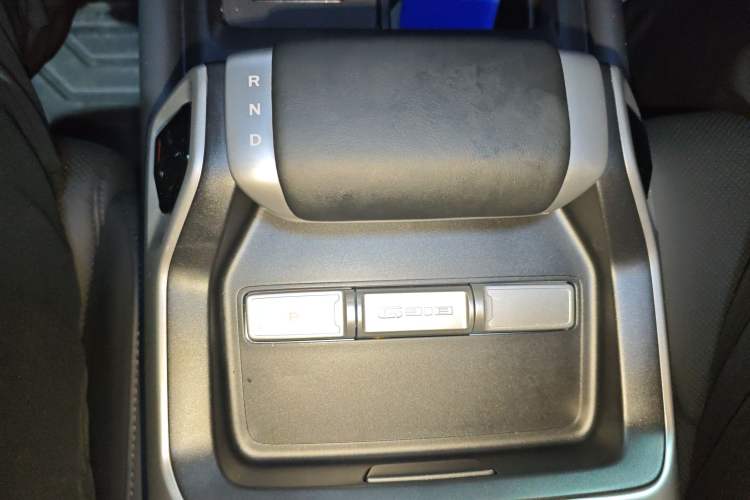 Used Deepal G318 2024 Two-Wheel Drive Comfort Edition Gear Lever