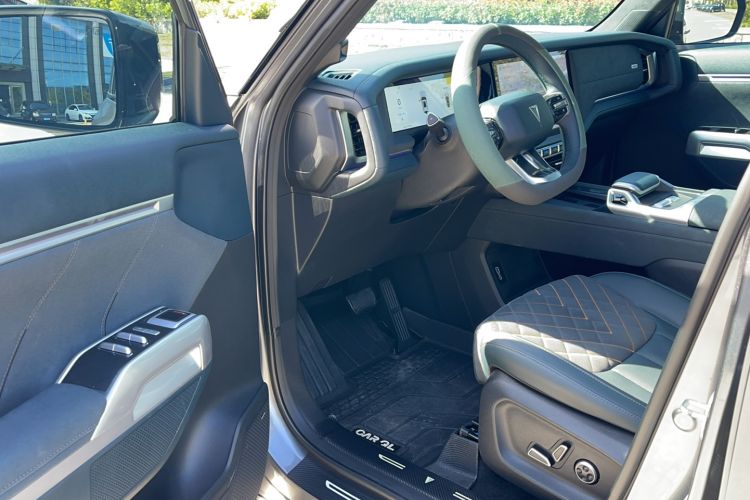 Used Deepal G318 2024 Four-Wheel-Drive Air Suspension Model Interior 2