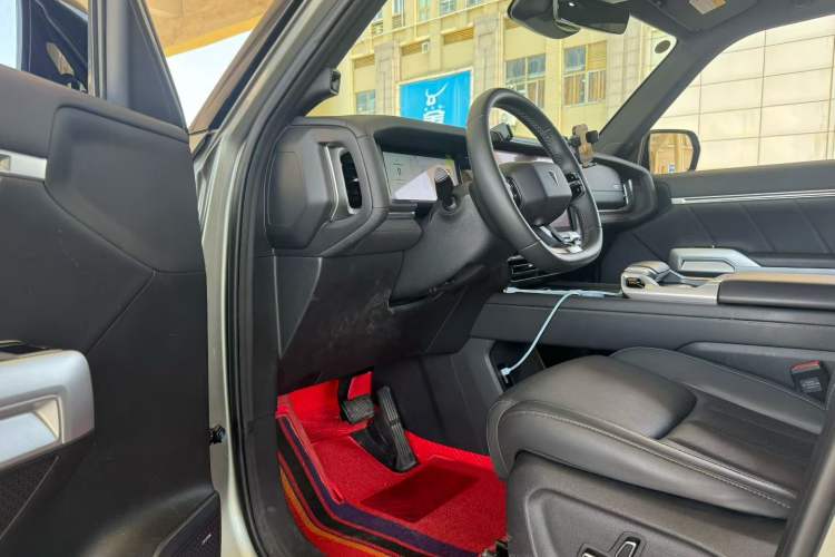 Used Deepal G318 2024 Four-Wheel-Drive Air Suspension Model Interior 2