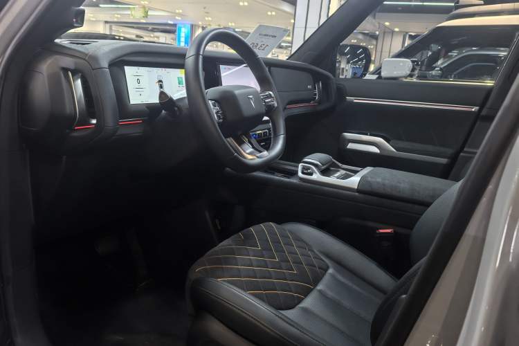 Used Deepal G318 2024 Four-Wheel-Drive Air Suspension Model Interior 3