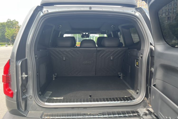 Used Deepal G318 2024 Four-Wheel-Drive Air Suspension Model Interior 4