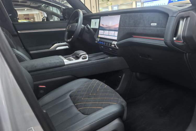 Used Deepal G318 2024 Four-Wheel-Drive Air Suspension Model Interior 6
