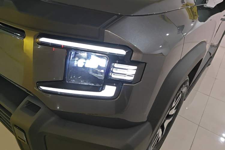 Used Deepal G318 2024 Two-Wheel Drive Comfort Edition Left Front Headlight