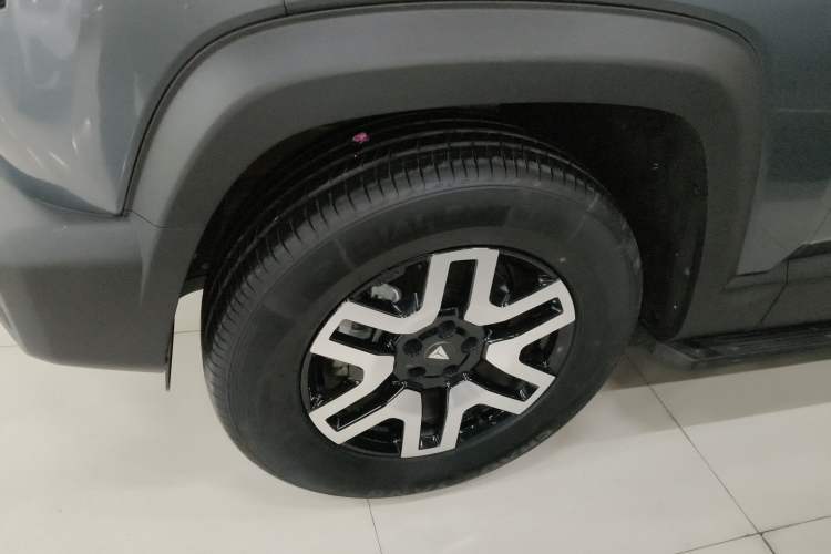 Used Deepal G318 2024 Four-Wheel Drive Comfort Edition Left Front Wheel Hub