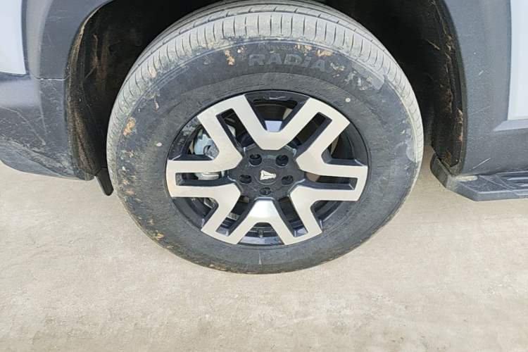 Used Deepal G318 2024 Four-Wheel Drive Comfort Edition Left Front Wheel Hub