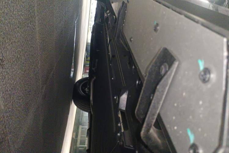 Used Deepal G318 2024 Two-Wheel Drive Air Suspension Version Left Side Sill